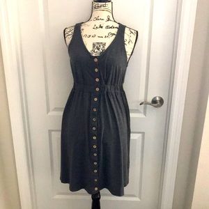 Button-down sleeveless dress